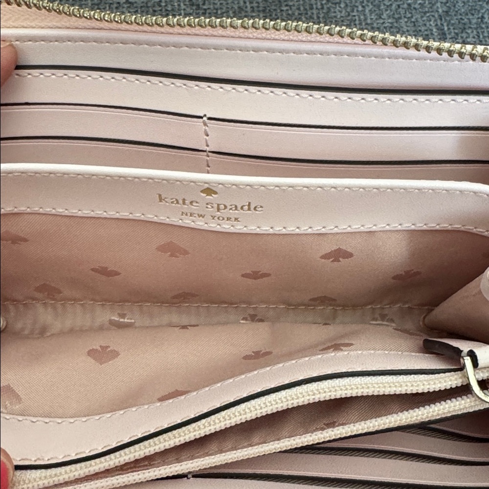 Kate Spade Zippy Wallet - Picture 10 of 11